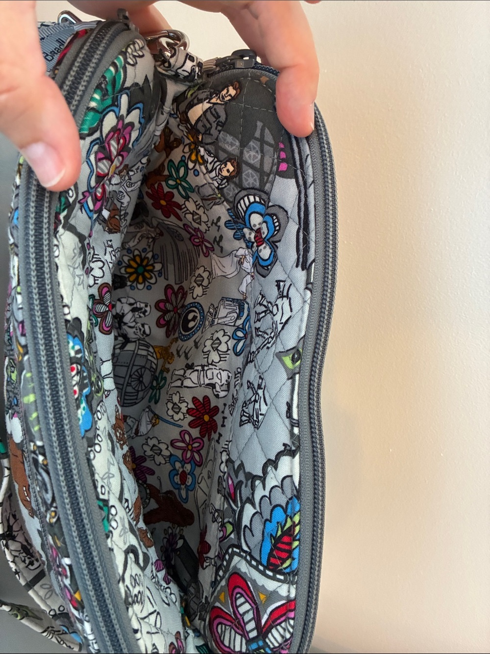 Vera bradley Disney Star wars crossbody - Picture 3 of 5